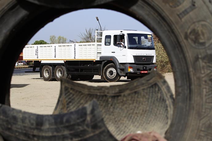 bharatbenz horn please bitte hupen bildergalerie