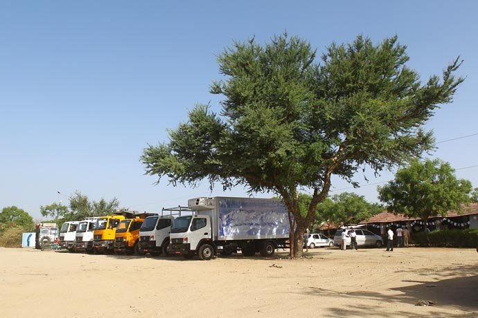 bharatbenz horn please bitte hupen bildergalerie